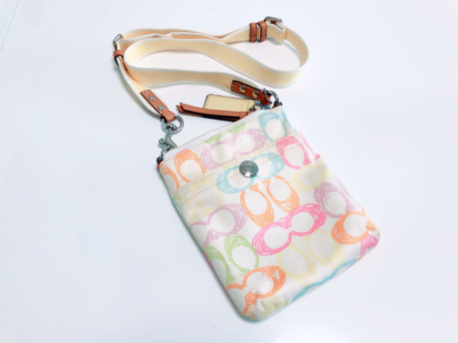 コーチ ショルダーバッグ 肩紐長さ調節可能 Momo 緑地公園駅 四ツ橋のバッグの中古あげます 譲ります ジモティーで不用品の処分