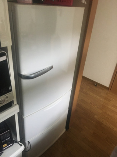 冷蔵庫　1〜3人暮らし向け　3段式　AQR-271D