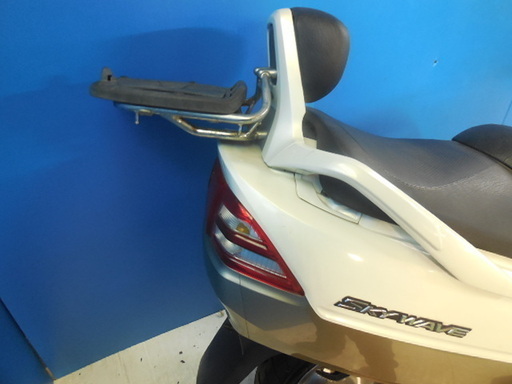 SUZUKI スカイウェイブ250 白 配送料割引キャンペーン 諸経費無し 消費