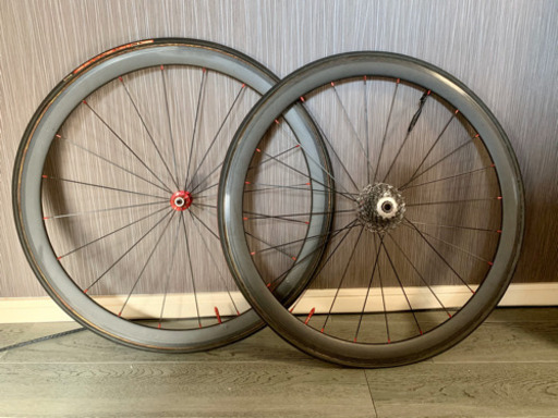 ロードバイク自転車ホイール　超軽量カーボン　前後輪フルセット