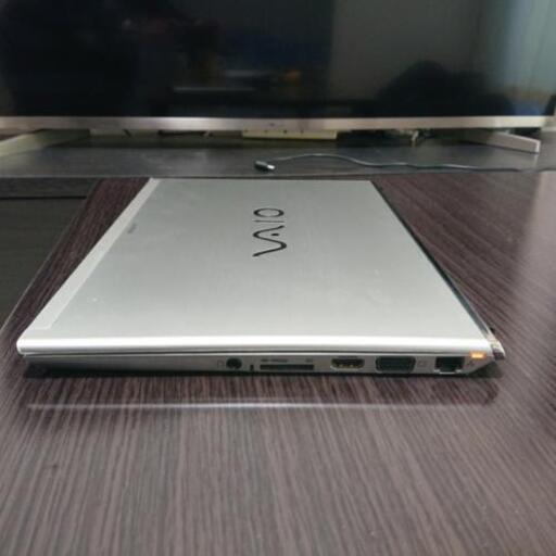 ノートパソコンSONY SVT131A11N （光沢）を激安で！