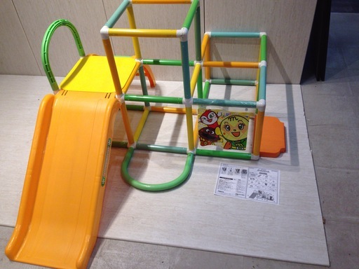 ★1302★アンパンマン ロッキングパーク　すべり台　ジャングルジム　室内遊具　屋内　ピノチオ　2～5才　遊具