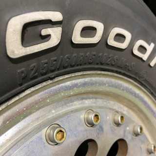 255/60R15 BFグッドリッチ　シボレー　ハイエース