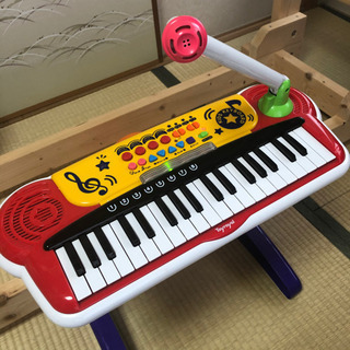 幼児　電子ピアノ