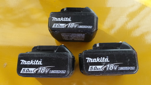 マキタ　バッテリー１８Ｖ　三個