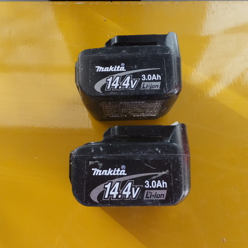 マキタ純正　14.4ｖバッテリー　二個