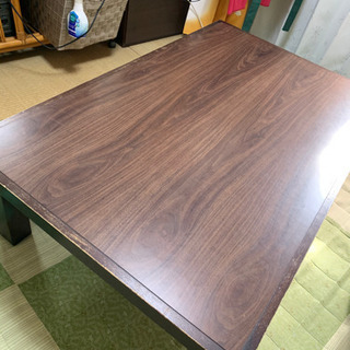 テーブル　120×75×35