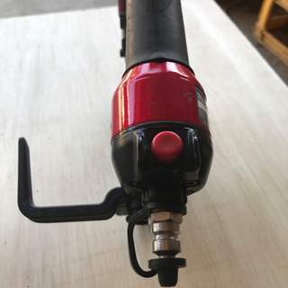 ★中古美品★マキタ  フロアータッカー　AT1150HA マキタ（makita） AT1150HA 高圧フロアタッカー 50mmフロアステープル