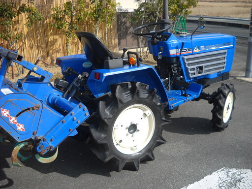 商談中 早い者勝ち！安いのをお探しの方！イセキトラクターTU1400 