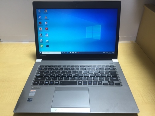 （お取引中）Office2019付 東芝 dynabook 軽量快適　Corei5 CPU 8GBメモリー 快速SSD128GB 13.3インチ 無線 HDMI