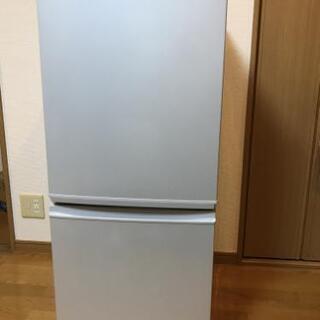 【SHARP製】冷蔵庫（2011年／137L）