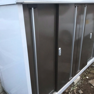 イナバ物置 MJX-197C 収納庫 4枚扉 倉庫