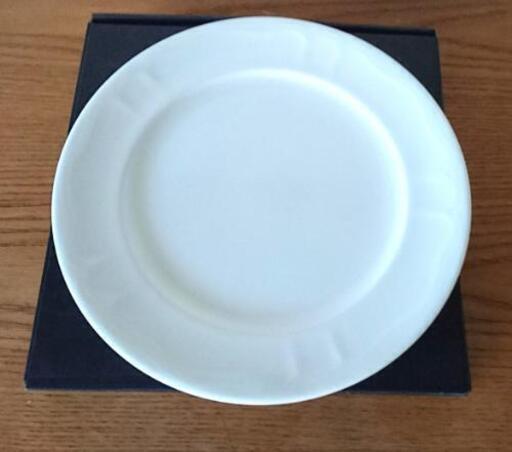 新品 大皿 ホワイト