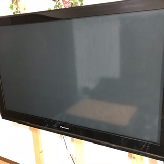 63インチTV (壁掛け金具付) - 京都市