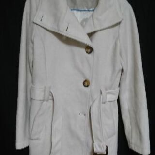 【ホワイト】厚手のコート