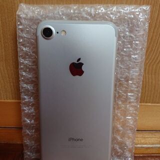 iPhone7 32G シルバーSoftBank本体のみ