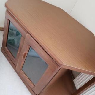 商談中　テレビ台