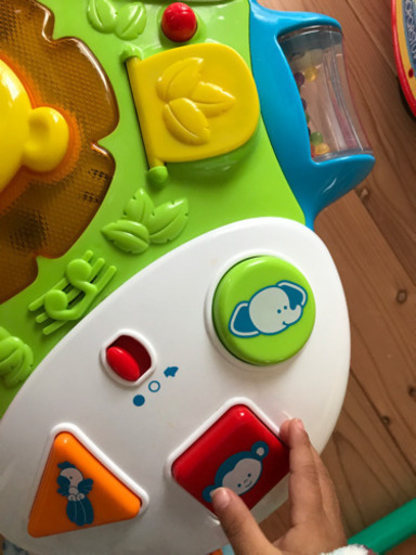 おもちゃ手遊びアクティビティテーブル1歳トイザらス みかん 館腰のおもちゃ 知育玩具 の中古あげます 譲ります ジモティーで不用品の処分