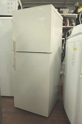 【トレファク府中店】137L　2ドア冷蔵庫　2012年製の無印良品のご紹介です。