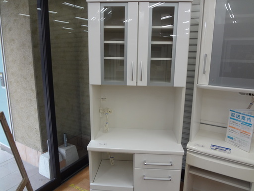 【取りに来れる方限定】松田家具の二枚扉レンジボード!!