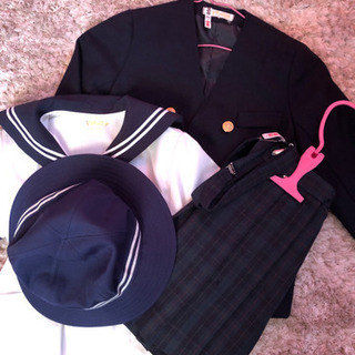 福岡県飯塚市 白菊幼稚園の女児制服