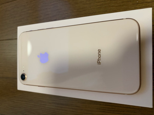 美品iPhone 8 Gold 64GB SIMフリー