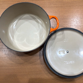 Le Creuset 22cm レシピ付 クリーナー付(5個) ル・クルーゼ ココット・ロンド