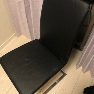 椅子　黒　ブラック　(無料)