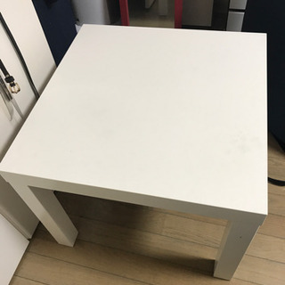 IKEAの白いテーブル(決定しました！)