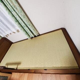 畳の木製シングルベッド