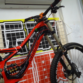 最終値下げ ｙ【エコプラス小倉南店】DEMO マウンテン 10段 赤☆ 中古車 自転車 チャリ スポーツ車 通勤 通学 チャリ スポーツ車 福岡 北九州 小倉 南 湯川 中古 