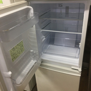 【配送無料】冷蔵庫　2016年　シャープ　137L  洗濯機　2014年　ハイアール　4.2K  半年保証付き