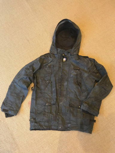 スノボウェア トップ 中古 Yukko 新百合ヶ丘のスノーボードの中古あげます 譲ります ジモティーで不用品の処分