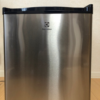 Electrolux 冷蔵庫 スタイリッシュ