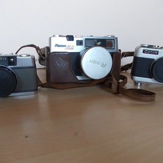 昔のフイルムカメラ 3台 ジャンク品
