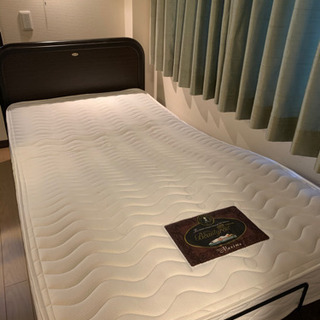 シモンズ 電動リクライニングベッド | energysource.com.br