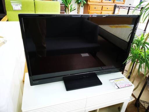 三菱製の３２型テレビ