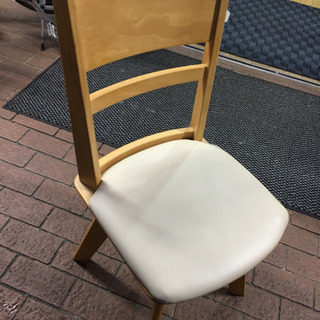 ナフコ TWO ONE STLYE 購入 バタフライ式ダイニング3点セット アッシュ材 回転椅子 カリモク家具×TWO-ONE STYLE JSルフィーノダイニング | ナフコ TWO-ONE