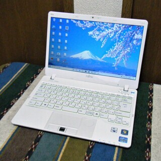 ?13.3型/アーバンホワイト/高性能?i3/快適♪メモリ8GB/光速☆彡大 