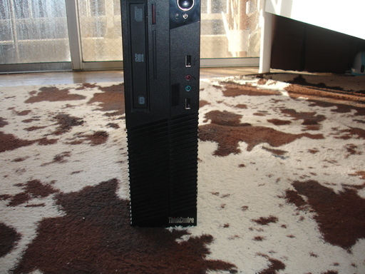 LENOBO スリム型デスクトップ　windows10pro　値下げ 15000\u003e10000円