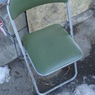 折りたたみ椅子。中古品。