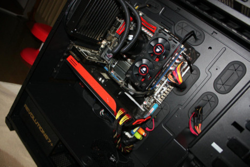 自作ゲーミングPC 高性能 人気のコルセア CC800DW フルタワー