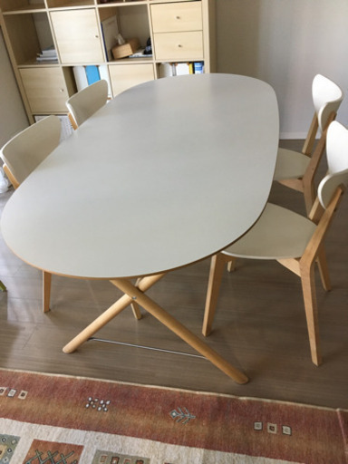 IKEA  テーブル、イス