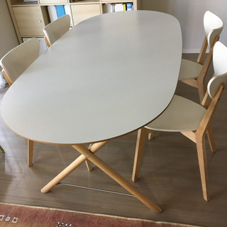 IKEA  テーブル、イス