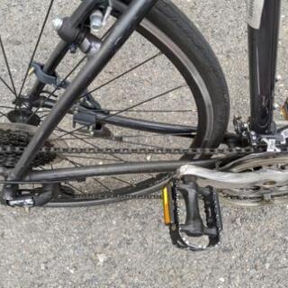 クロスバイク】GIANT ESCAPE R3 ブラック フロントライト、鍵×2あり