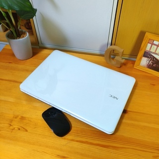 corei5メモリ6GでSSD128Gの超高性能NEC！ 美品♪ 綺麗で可愛い