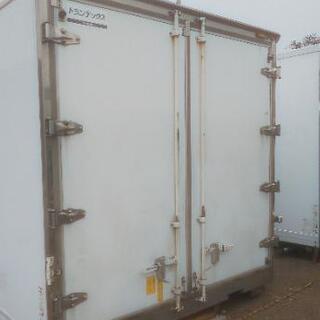 【美品】 保冷 コンテナ 断熱入り 本体長さ約600cm×幅230cm×高さ240cm 物置き バイクガレージ 匝瑳市発 6tユニック車で配送・設置可 美品】 保冷 コンテナ 断熱入り 本体長さ約600cm×幅230cm×高さ240cm 物