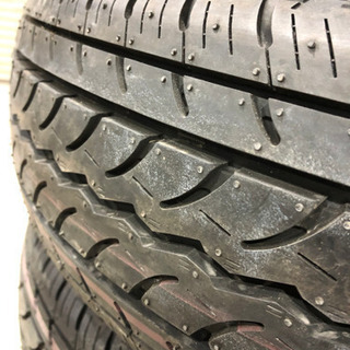 ハイエース　キャラバンYOKOHAMA JOB 4本タイヤのみ！