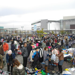 ◎「５月３０日（土）越谷レイクタウン駅前広場　フリーマーケット開催」◎