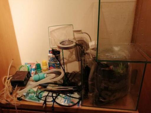 ガラス水槽 アクア用品セットポンプledライトソイル掃除用品アクア引退 信太郎 シンタロー 谷町九丁目のその他の中古あげます 譲ります ジモティーで不用品の処分